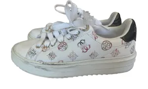 GUESS Denesa Platform Sneakers Chunky Treaded Shoes Womens Size 6 Casual White thumbnail 1