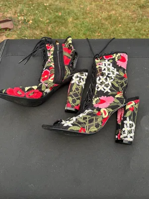 Liliana Chasity Floral Embroidered Mesh Peep Toe Lace Up Booties Black Size 10 thumbnail 3