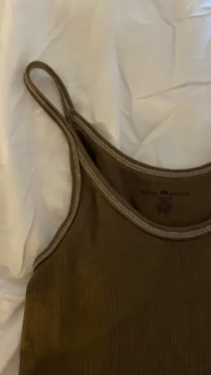 Brandy Melville thumbnail 5