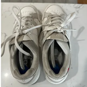 On Running The Roger Clubhouse White Tennis Lifestyle Sneakers Women’s 8 thumbnail 7