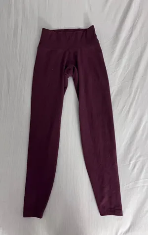 Old Navy Burgundy Balance Leggings thumbnail 1