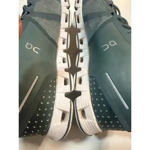 On Cloud Women's running Size 9 Green thumbnail 12