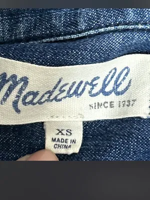 Madewell Denim Shirt Women's Classic Pockets Fade 100% Cotton Soft. Size XS. thumbnail 4