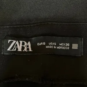 Zara Women's Black High Waisted Casual Buckle Zip Mini Shorts Skort Skirt Size S thumbnail 5