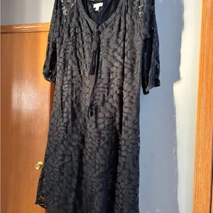 Garnet Hill Black Floral Lace Dress thumbnail 3