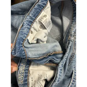 American Eagle Super High Rise Baggy Wide Leg Jeans Blue Raw Hem Size 12 Regular thumbnail 5
