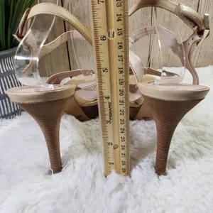 VINCE CAMUTO Women's Size 9.5 Wide Beige Ankle Strap, Open Toe Heels thumbnail 6