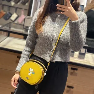 Coach X Peanuts Canteen Crossbody With Snoopy Present Motif cf290 thumbnail 5
