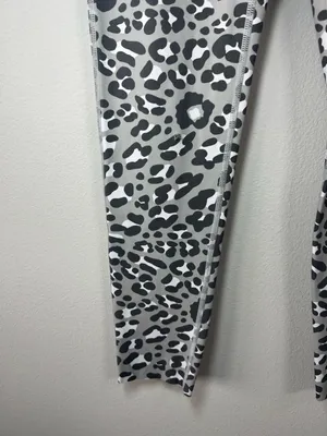 Offline by Aerie Goals 7/8 High Rise Leggings Gray Cheetah Yoga Pilates FLAW Sm thumbnail 4