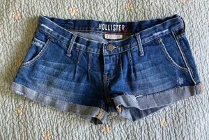 Hollister denim shorts size 0 thumbnail 1