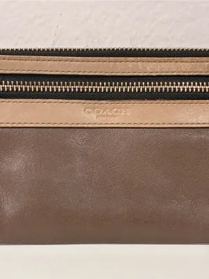 Coach Two Toned Brown Taupe and Cream Leather Wristlet Wallet thumbnail 2