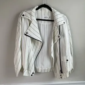 Anthropologie Line and dot white striped‎ moto zip up jacket size medium thumbnail 3