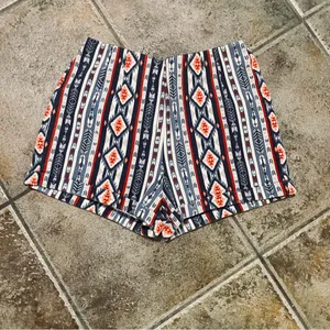 Hollister Aztec Print High Waisted Shorts Sz S thumbnail 2