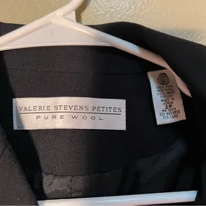 Valerie Stevens Women's Size 2 Petite Blazer‎ Suit Jacket Black Pure New Wool thumbnail 9