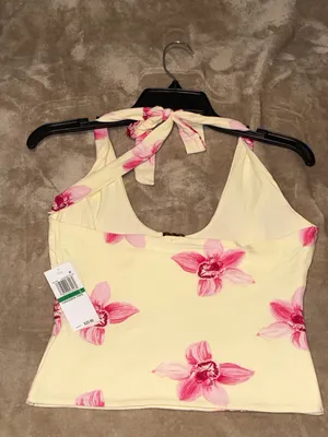 Derek Heart Cream Pink Floral Tie-Back Halter Crop Top thumbnail 2