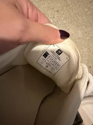 VEJA White leather Sneakers thumbnail 7