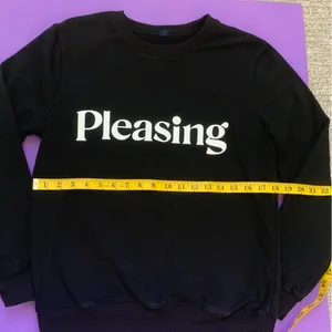 Black‎ Graphic Long Sleeve Sweatshirt with Graphic Print Pleasing thumbnail 2