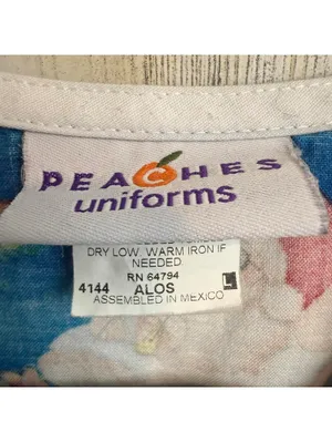 Peaches Uniforms Large Tropical Santa Christmas Scrub Top Surfing Hawaiian thumbnail 3