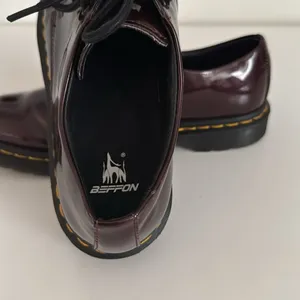 Beffon Burgundy Women's Oxfords Shoes EUC Brown Size 6.5 thumbnail 3
