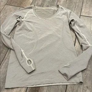 Lululemon long sleeve swiftly thumbnail 1