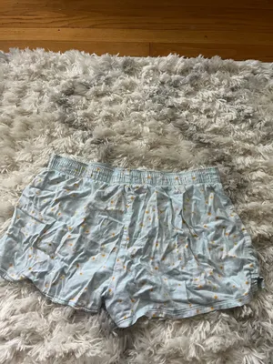 PINK Victoria's Secret Shorts thumbnail 3