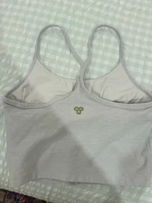 Aritzia tank thumbnail 2