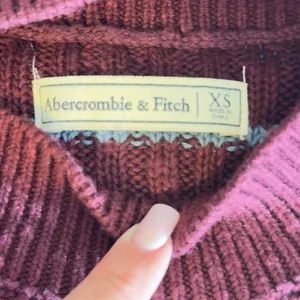 518 | Abercrombie & Fitch Sleeveless Mock Neck Sweater Tank Burgundy Striped‎ XS thumbnail 6