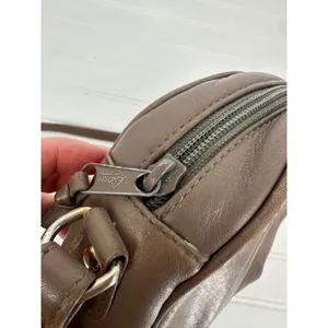 Vintage Etienne Aigner Crossbody Small Bag Purse Taupe Leather‎ Logo Zip Earthy thumbnail 4