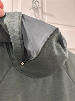 On Cloud Women’s On Running Technical Hoodie Size XS Beluga Green Gym Workout thumbnail 8
