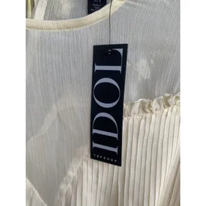 Topshop Boho Feminine Fairy Romantic Cream Pastel Pleated Sheer Neckline Blouse Size 8 thumbnail 15