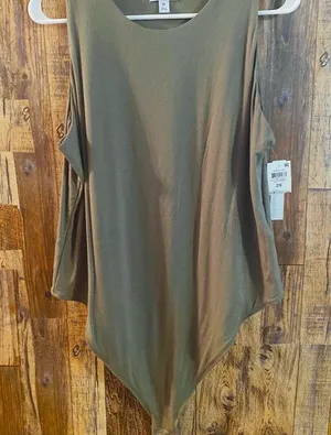 NWT Women's 2X Plus Scoop thumbnail 2