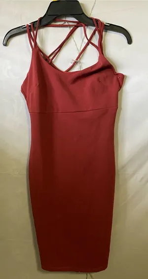 Jessica Strappy Midi Dress in Wine Red thumbnail 1