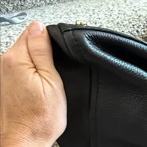 EUC Kate Spade Black Leather Expandable Shoulder Bag thumbnail 10