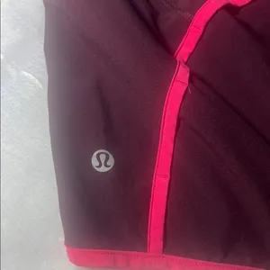 Lululemon Speed Up Short 3.5" inseam, Size 6 thumbnail 3