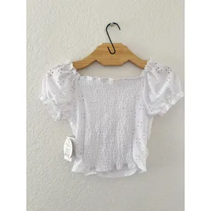 Jolie & Joy‎ Eyelet Crop Top Small White Ruched Puff Sleeve Smocked Sweetheart thumbnail 2