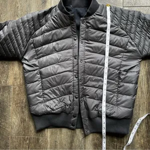 Merrell NWT Trailhead Insulated Reversible Bomber Jacket Size Small Black Grey thumbnail 12