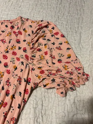 Pink flowery shirt from Xhilaration thumbnail 4
