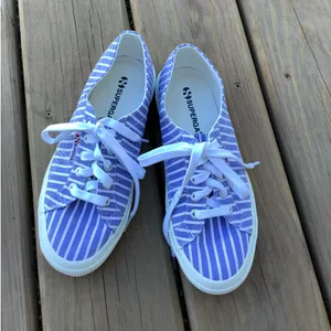 Superga sneakers 💙very cute💙 thumbnail 4
