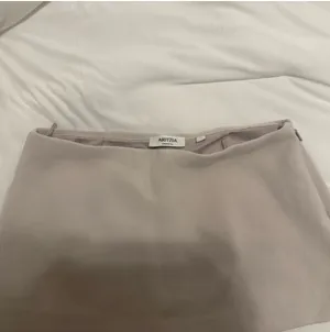 Aritzia Crepette Skort thumbnail 2