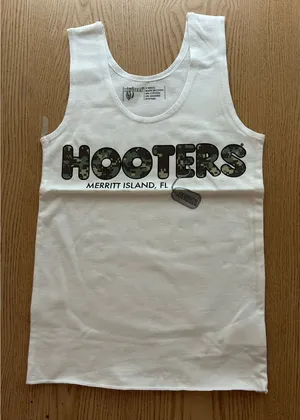 b2-2 New Womens Hooters Girl Rare Camo Uniform Tank Merritt Island🏝️Florida Xxs thumbnail 1