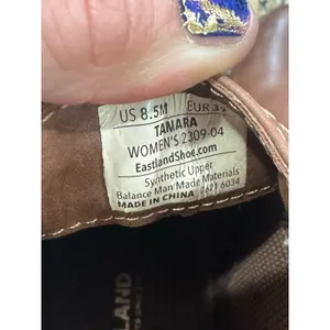 Eastland Tamara Women's 8.5 Black Leather Chelsea Boots Slip On Ankle Classic thumbnail 7