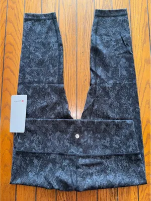 Lululemon Wunder Train High Rise 25” Hideaway Camo Black Size 14 NWT thumbnail 1