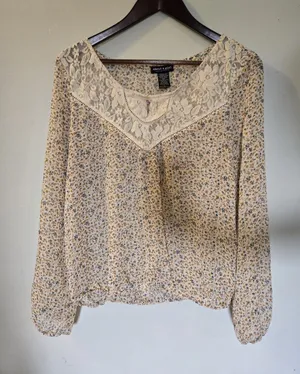 About A Girl Cream Floral Lace Yoke Blouse thumbnail 1