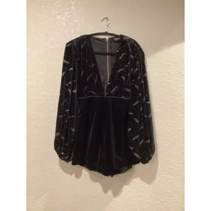 Bronx And Bronco black Maria Velvet V neck Romper Size Small thumbnail 14