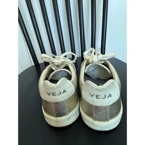 Veja esplar gold leather fashion sneaker size 6 thumbnail 5