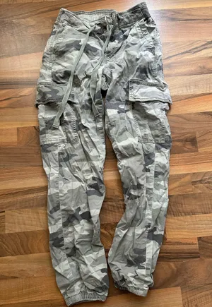 American eagle camo pants  thumbnail 1