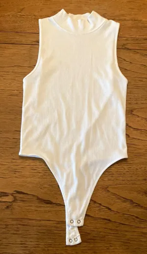 Aerie Women's White One Piece Bodysuit Solid Stretch Snap, Size M Regular thumbnail 1