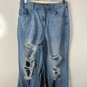 Hollister Ultra High-Rise Baggy Jeans Size 8‎ Regular thumbnail 3