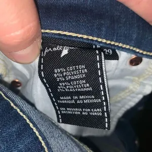 7 for All mankind Josephine 29 distressed multi button relaxed boyfriend jeans thumbnail 4