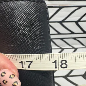 Marc Jacobs Black Tote Bag- straps coming apart thumbnail 7